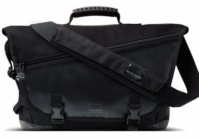 Clyde St. Messenger Review