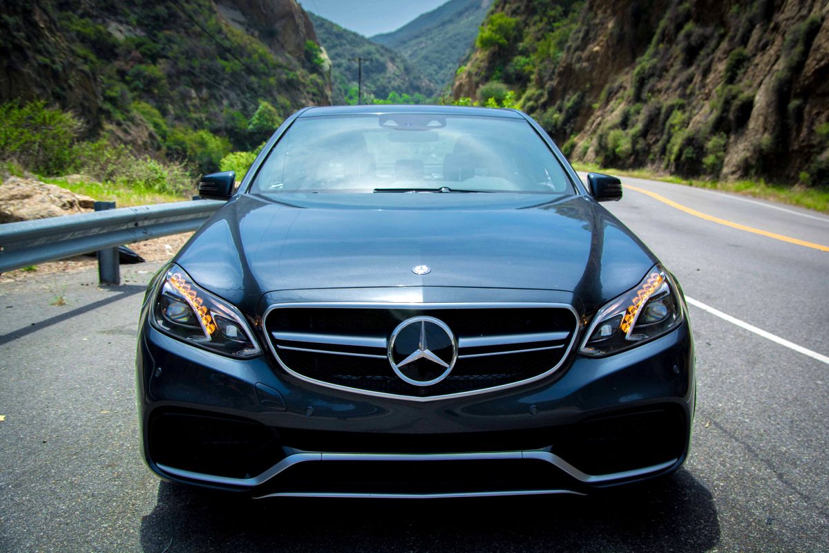 2014 Mercedes E63 AMG S 4Matic Sedan Review (video)