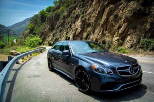 2014-Mercedes-E63-003