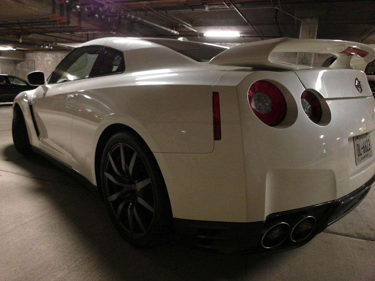 2014 Nissan GT-R Review: Violently Awesome (video)