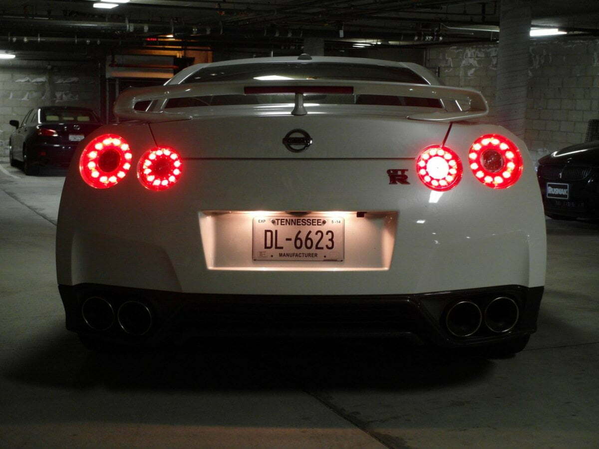 2014 Nissan GT-R Review: Violently Awesome (video)