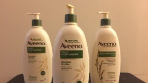 Aveeno Moisturizing Soothing Emollients Fragrance Free Review|Aveeno Moisturizing Soothing Emollients Fragrance Free Review