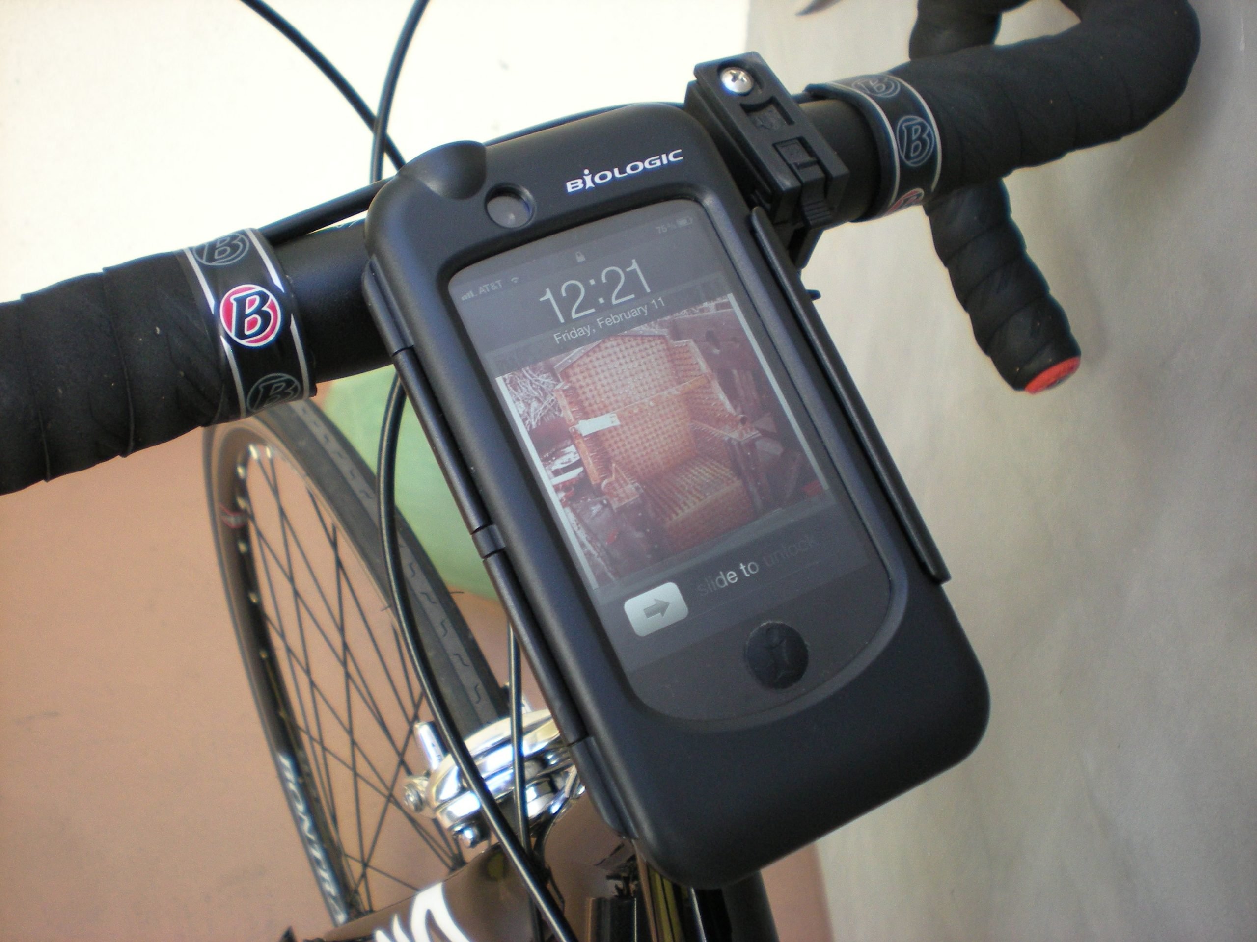 BioLogic iPhone 4 Bike Mounted Case Review