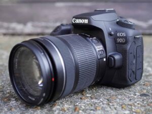 Canon 90D Review