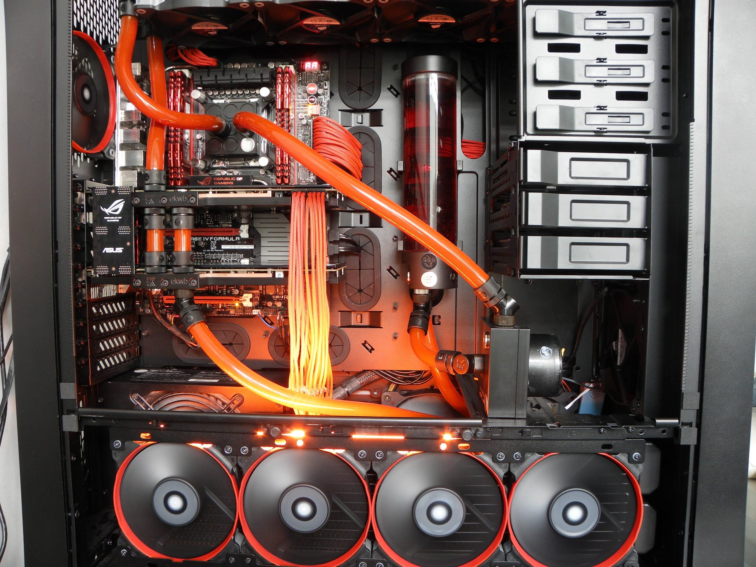 How to Build Your Next Gaming PC 8 The right case makes all the difference in cooling.