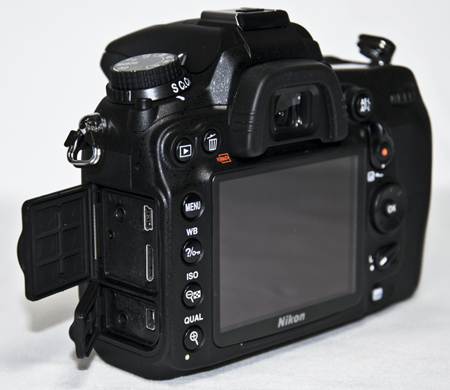 Nikon D7000 Review - Point and Shoot Camera