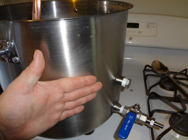 Morebeer Review: An Exercise in Home Brewing with their Super Deluxe Kit