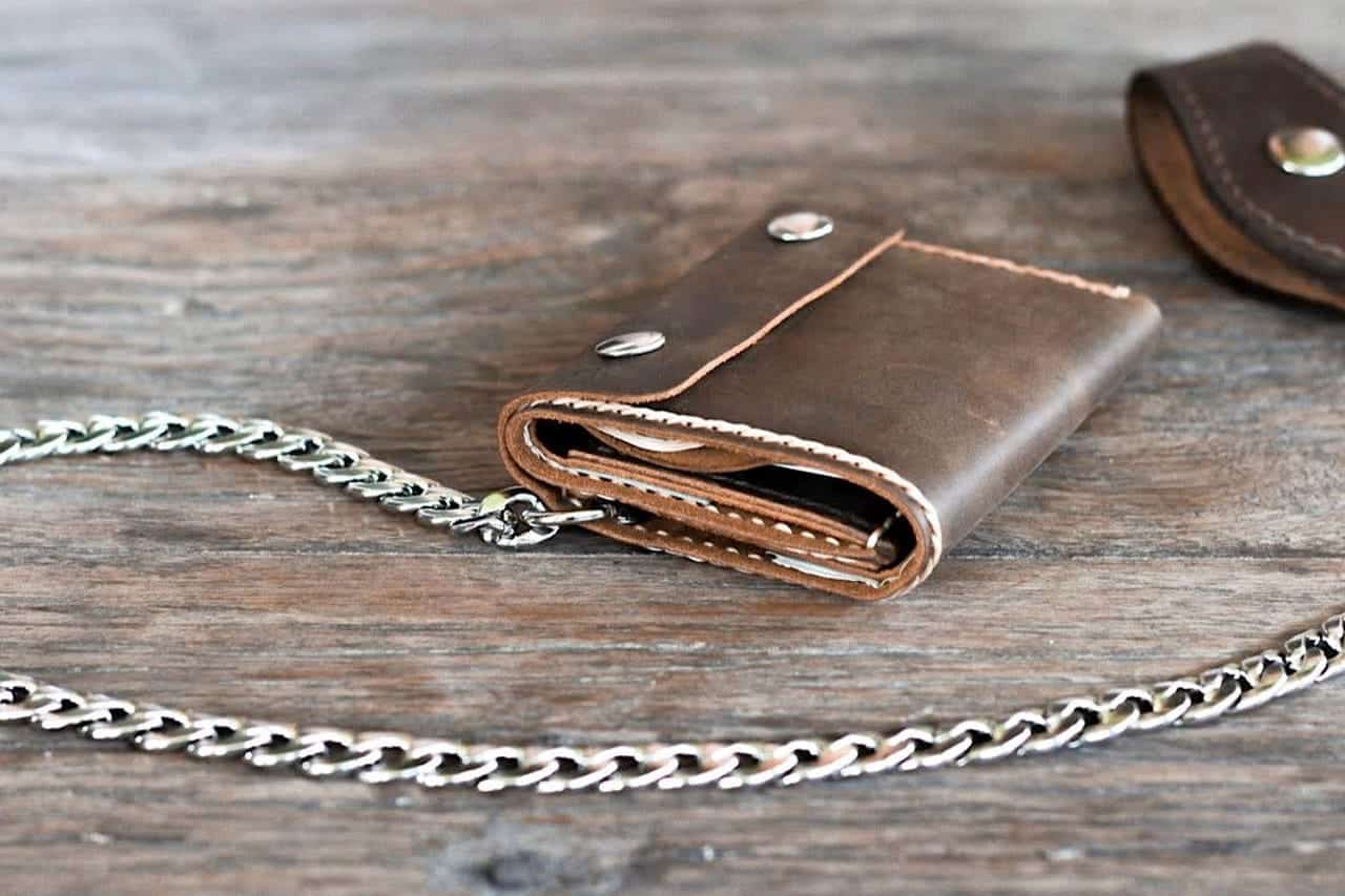Distressed Natural Brown Leather Trifold Chain Wallet 4 Review