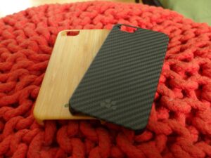 Evutec-iPhone-Cases-Carbon-Fiber-and-Wood