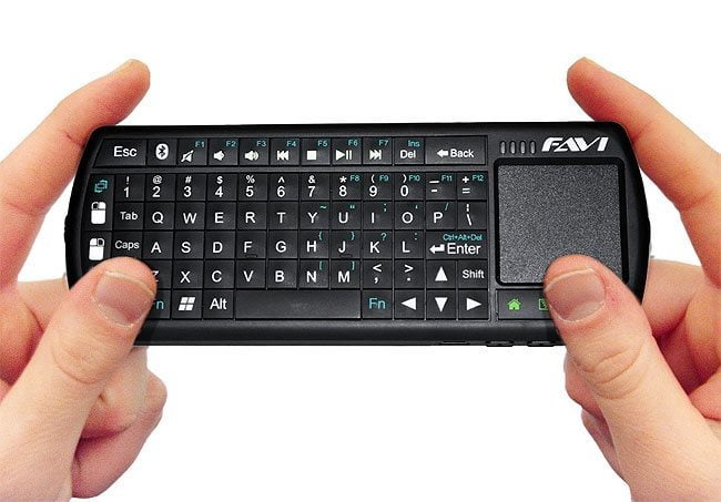 FAVI Mini Bluetooth Keyboard + Trackpad Grants Remote Command of Mobile Devices