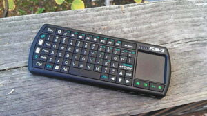 FAVI-SmartStick-Bluetooth-Wireless-Keyboard2