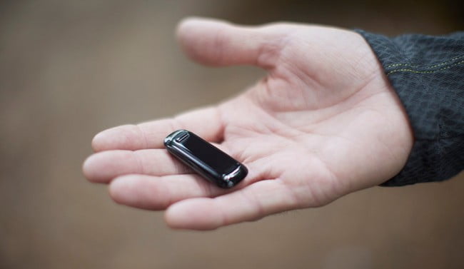 Fitbit One Pedometer is a Steal at $100, Syncs to Your iPhone via Bluetooth (pics)