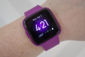 Fitbit Versa Lite Review