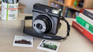 Fujifilm Instax Square SQ6 Review