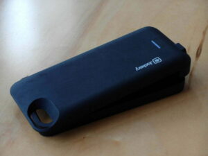 Jackery-iPhone-5s-Battery-Case-002