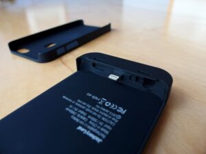 Jackery-iPhone-5s-Battery-Case-006