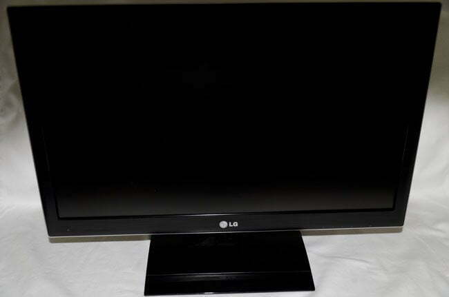 LG E2370V-BF Review - 23” Monitor