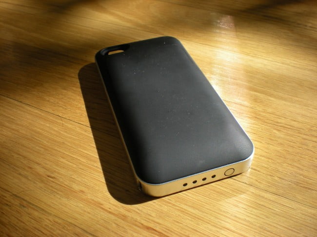 Mophie Juice Pack Air Review For The iPhone 4