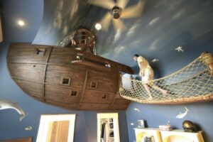 Pirate-Ship-Bedroom-1-650x433