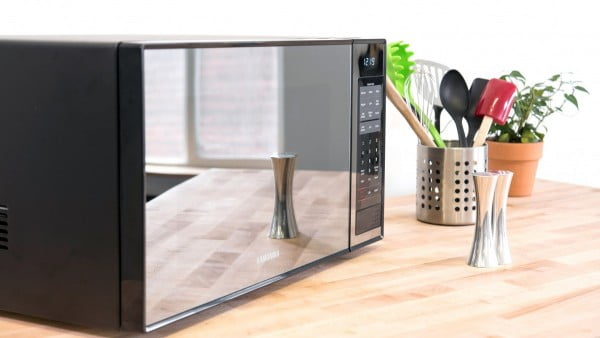 Samsung MG14h3020cm Review