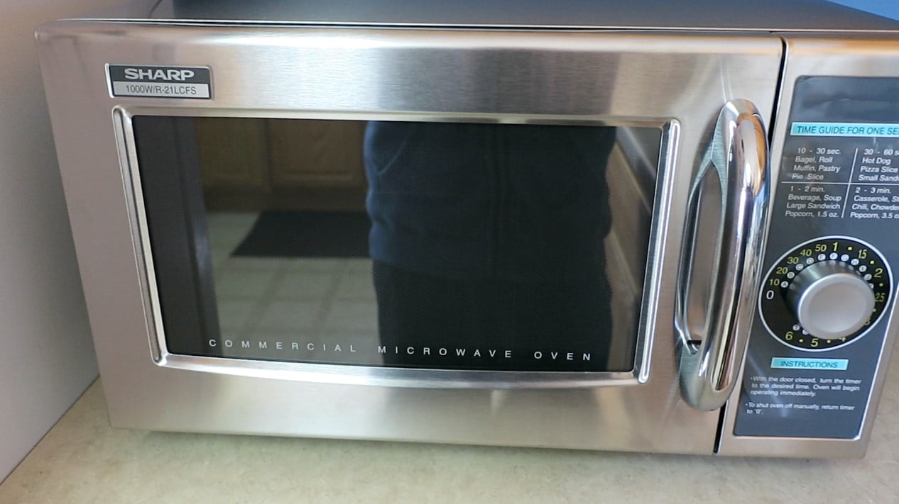Sharp R-21LCFS Commercial Microwave Review