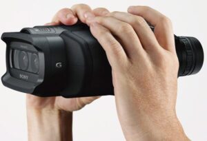 Sony DEV-3 And DEV-5 Binoculars Capture Birds in HD and 3D