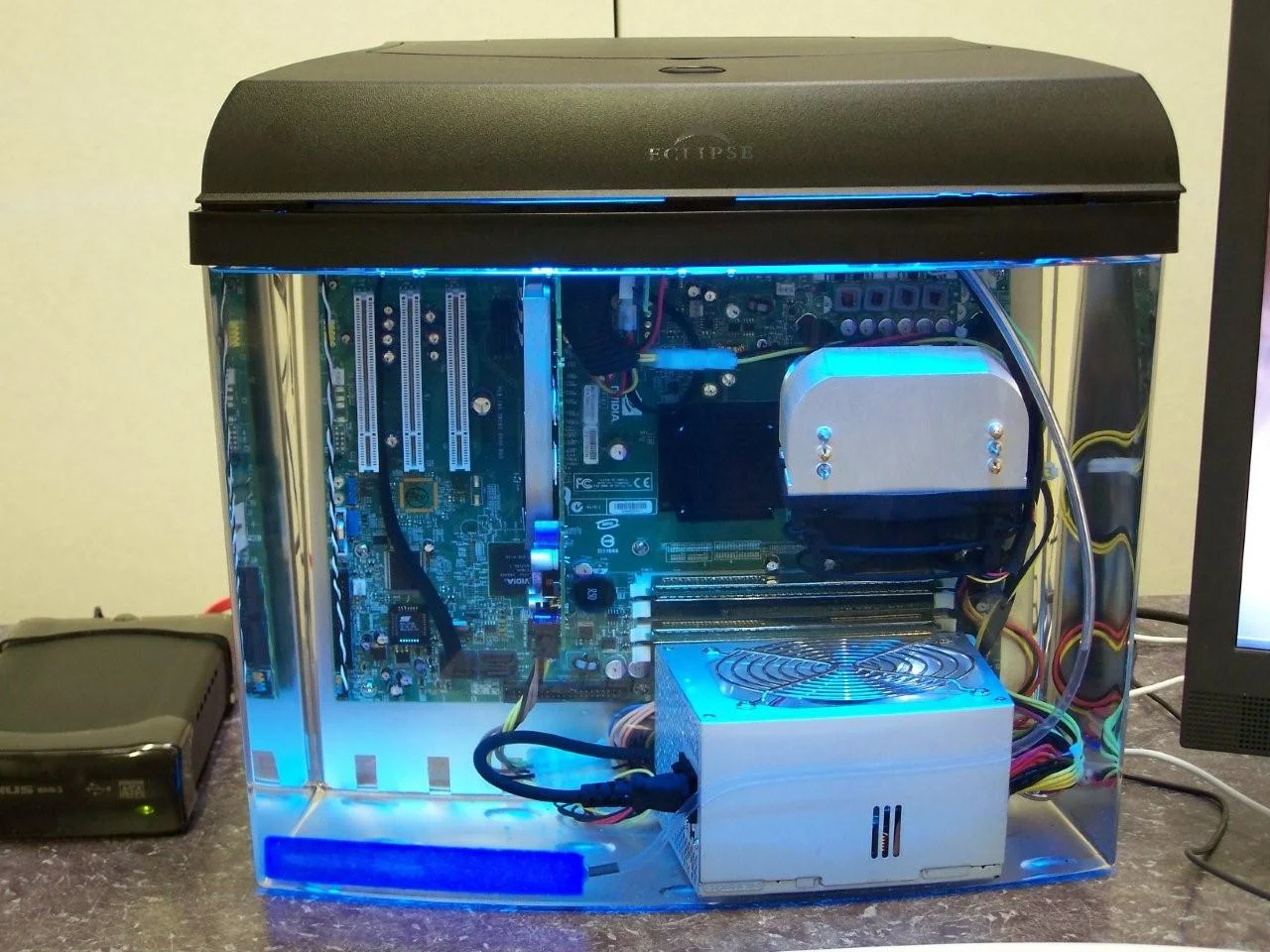 Puget DIY Aquarium PC Case Review