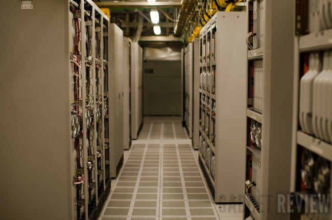 Take A Look Inside a Top Secret Mobile Switching Center (pics)