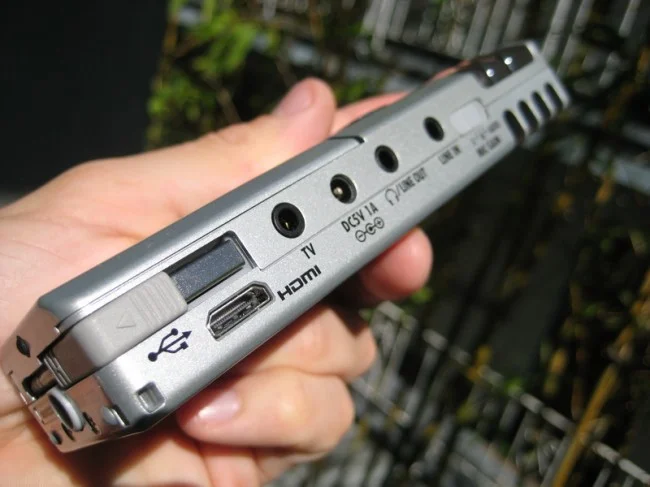 Zoom Q3HD Camcorder Review