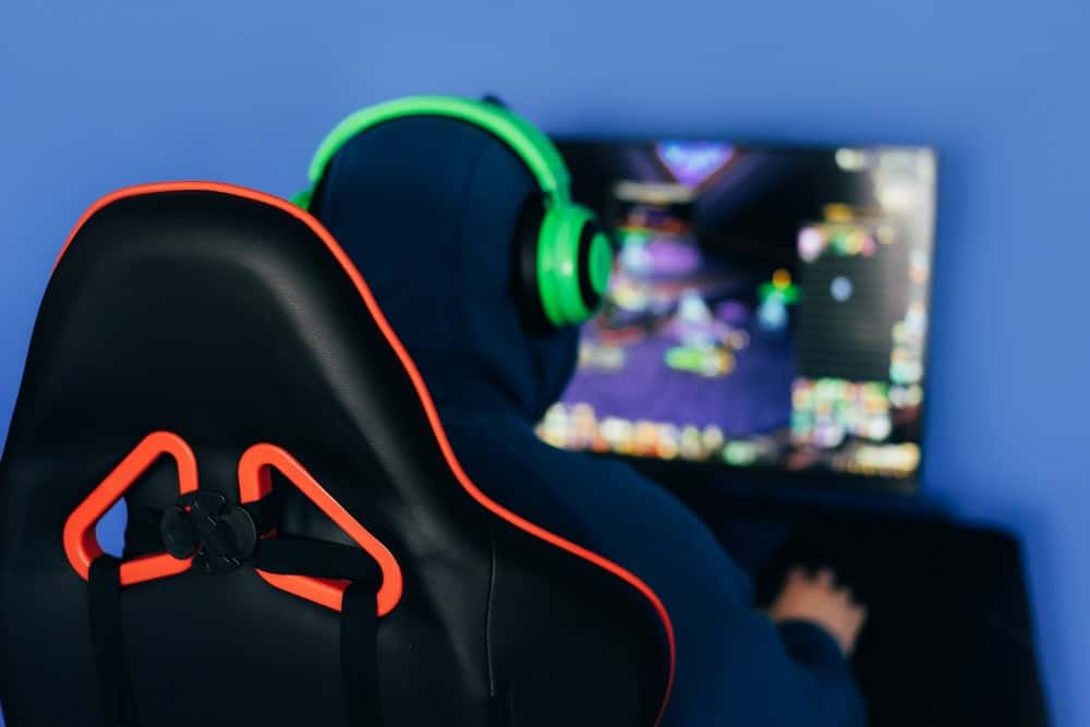 Best Gaming Chairs With Footrest in 2024