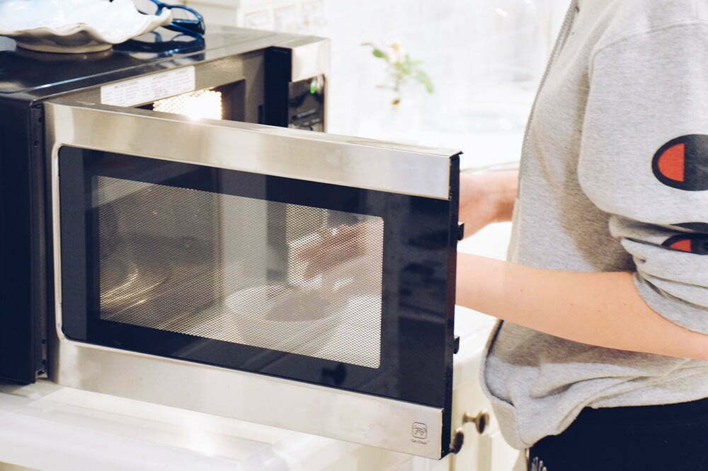 Ceramic vs Stainless Steel Microwave