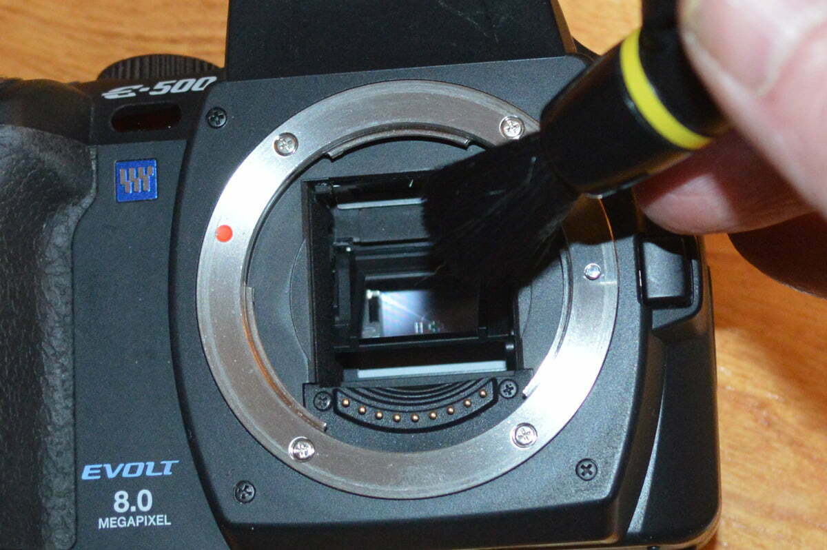 How to Clean a DSLR Mirror