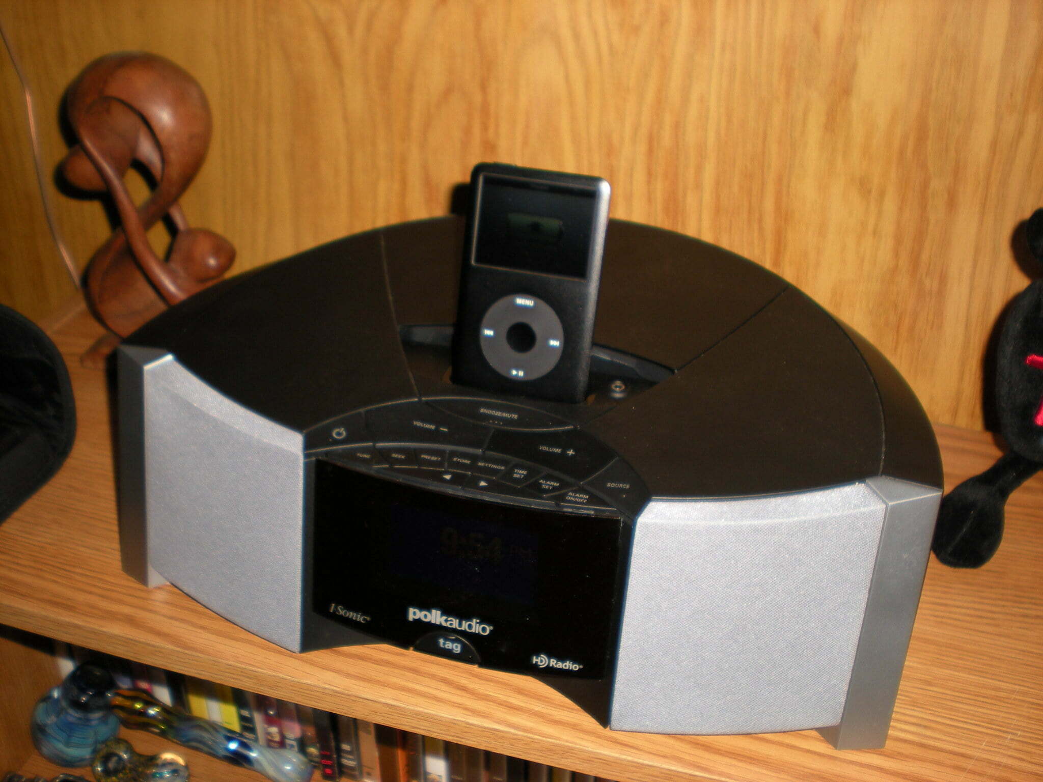 Polk Audio I-Sonic HD Radio And iPod Speaker System Review
