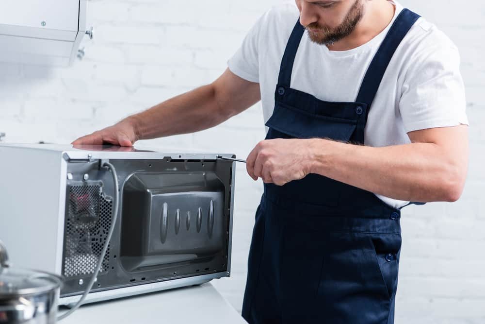 How to Disassemble a Microwave