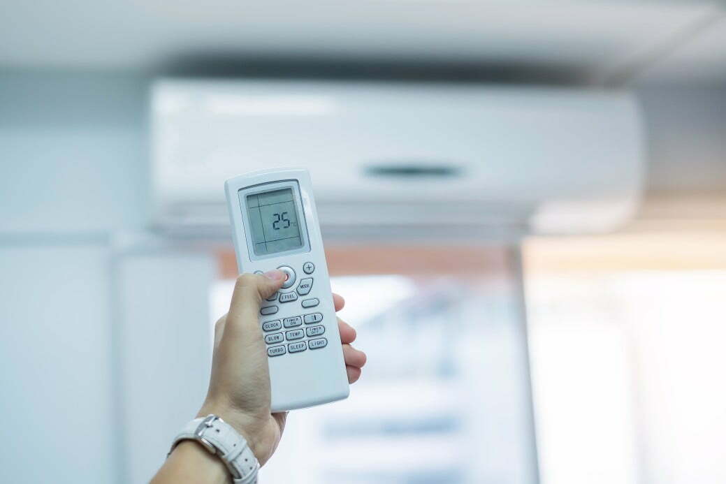 How to Set a Timer on an Air Conditioner