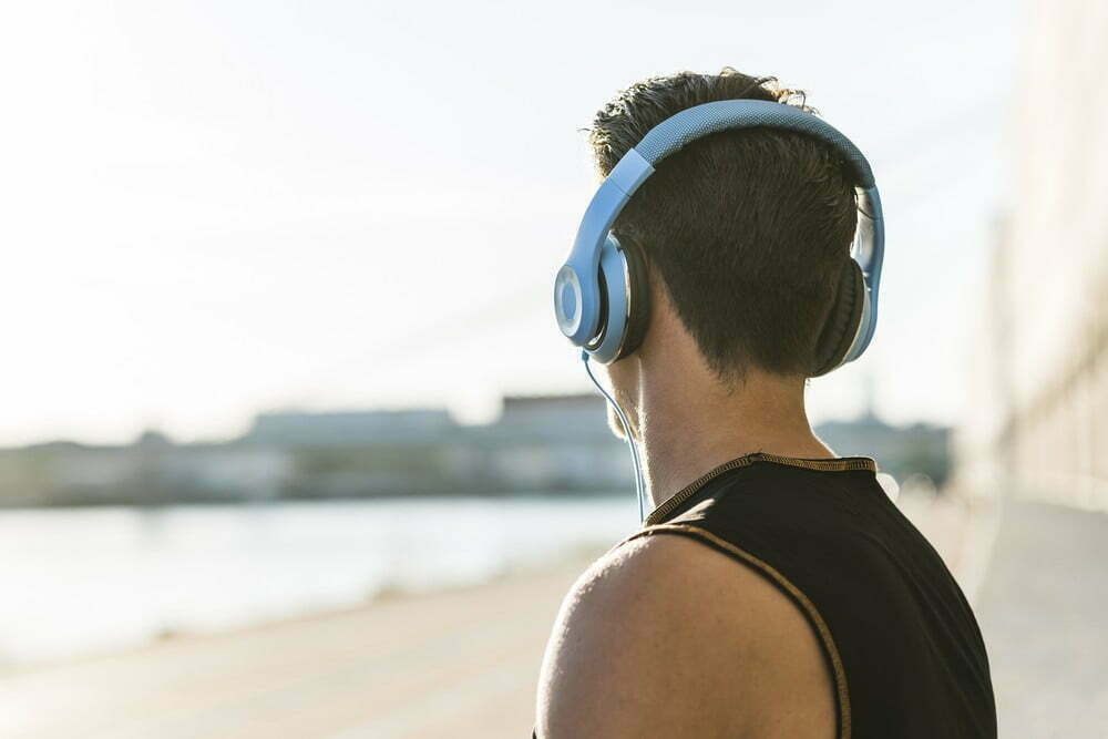 How to Wrap Headphones in Embroidery Floss