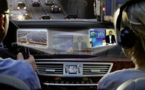 Mercedes Splitview COMAND System: One Screen, Two Images