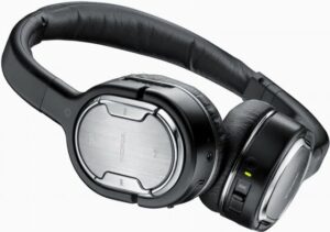 Nokia Intros BH-905 Bluetooth Noise Cancelling Headphones