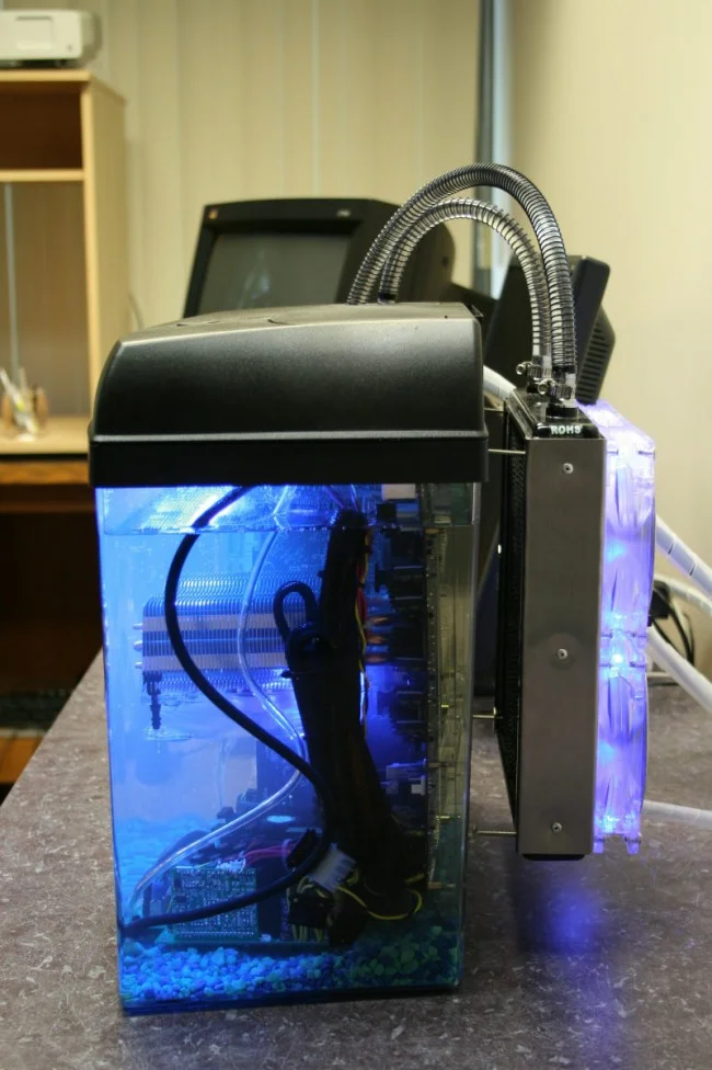 Puget DIY Aquarium PC Case Review