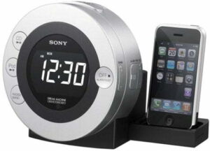 Gadgets At A Glance: Sony ICF-CD3iP iPod/iPhone Clock
