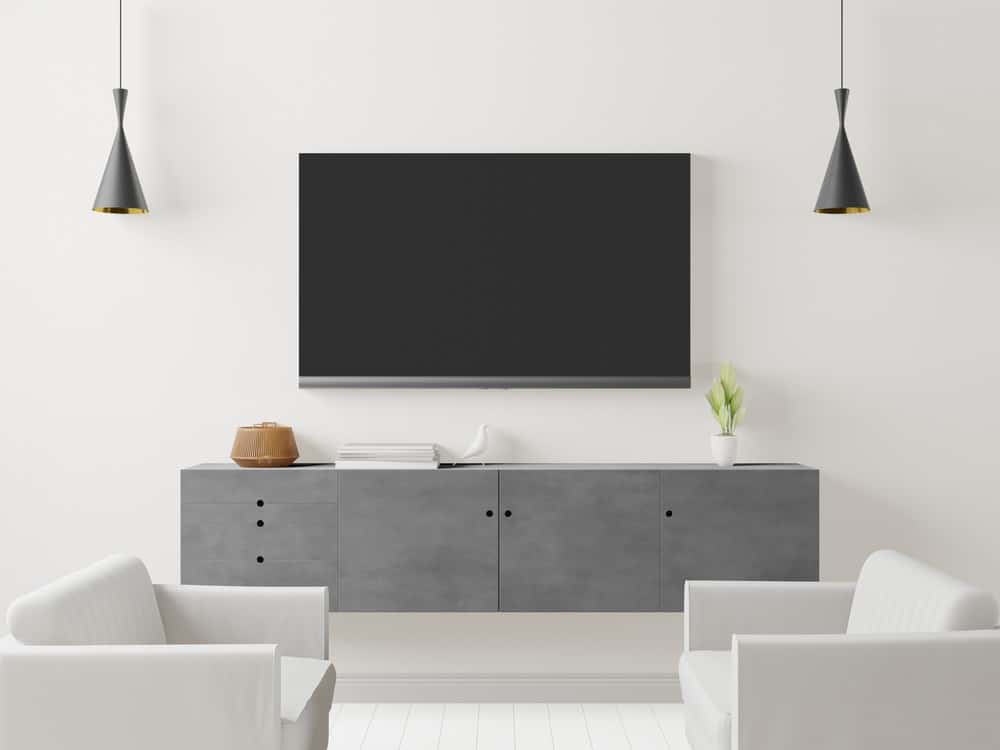 TV Articulating vs Tilting Wall Mount