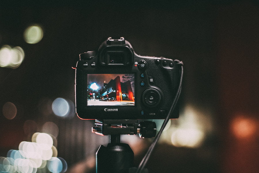 Best Vlogging Cameras Under $300 in 2024 (April Reviews)
