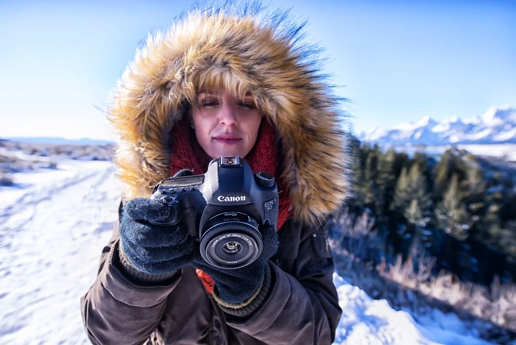 What Are the Advantages of a Digital Camera?