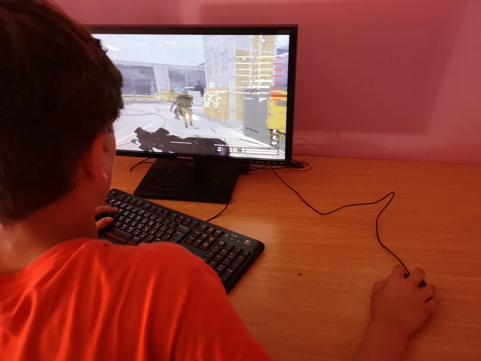 What Should You Put for Monitor Scaling Full Screen for Gaming?