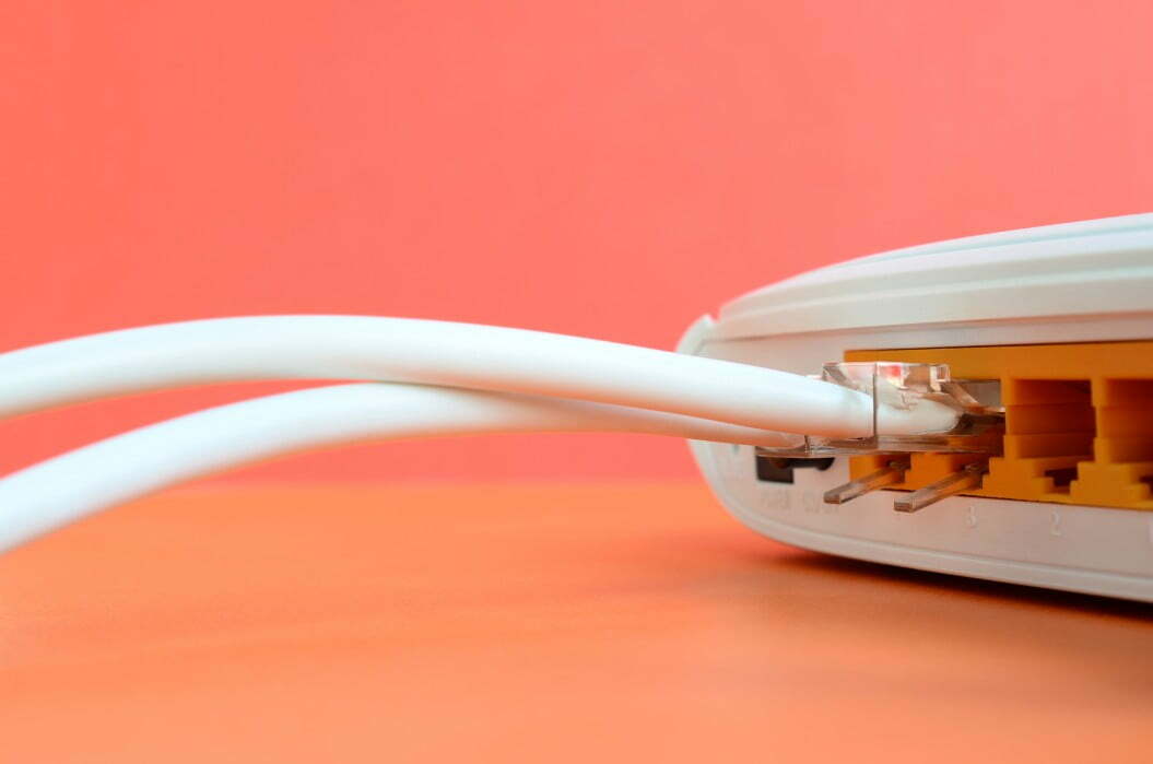 Wi-Fi Router vs Extender